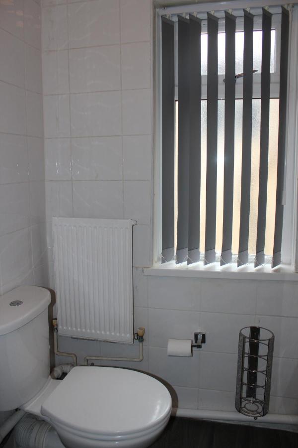 Luxury 3 Bedroom House Apartment *