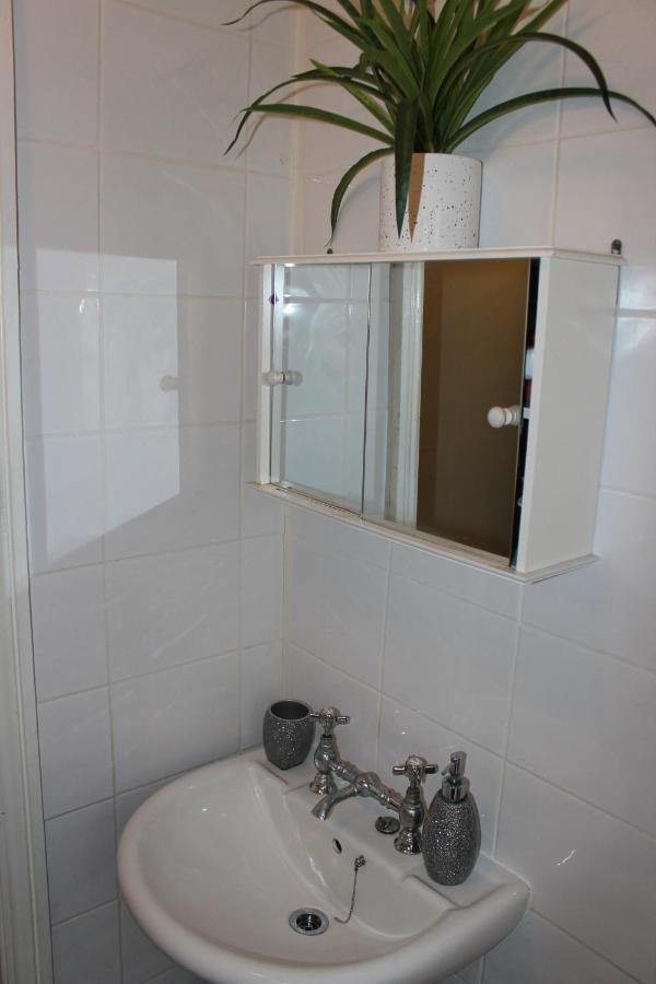Apartment Luxury 3 Bedroom House Birmingham