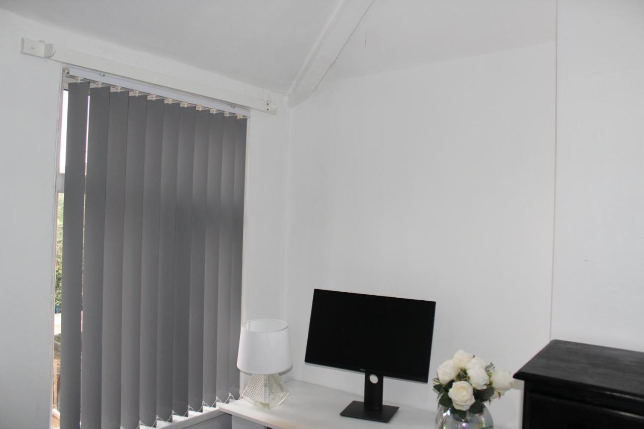 Luxury 3 Bedroom House Birmingam