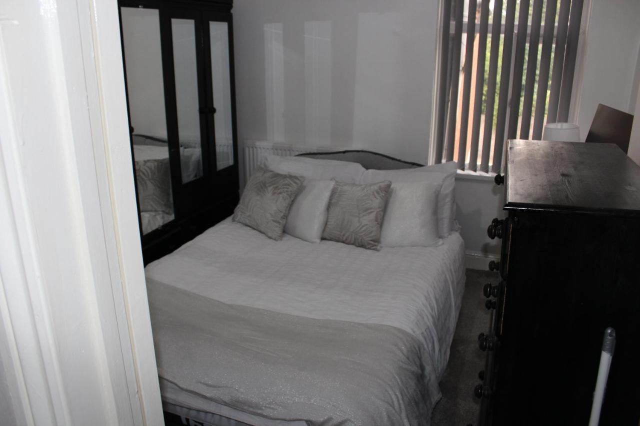 Luxury 3 Bedroom House Apartamento