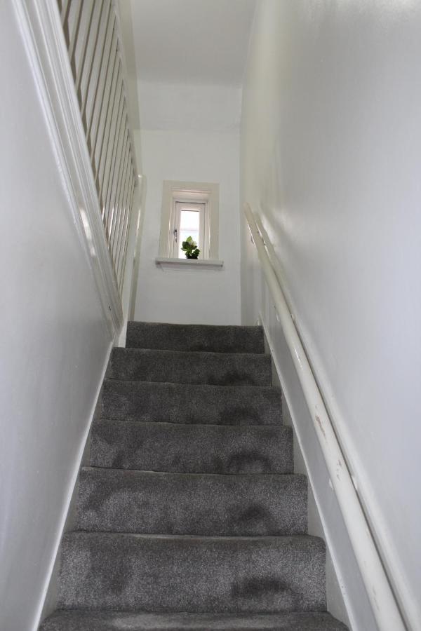 Luxury 3 Bedroom House * Birmingam